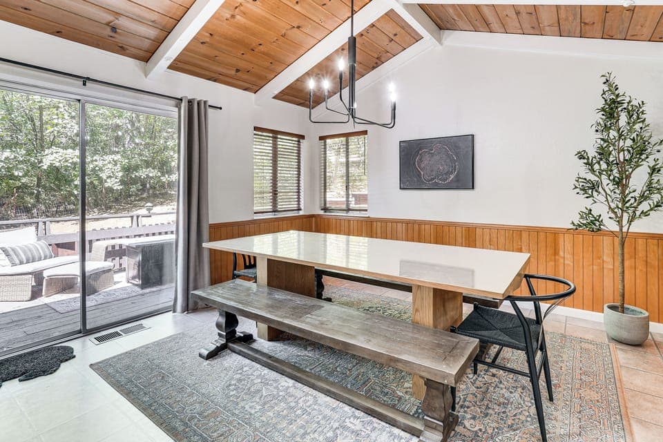 Dining Area | Dishes & Flatware Provided | Deck Access