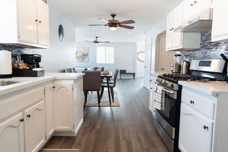 Virtual Tour: https://my.matterport.com/show/?m=dwn3CSTpxAQ