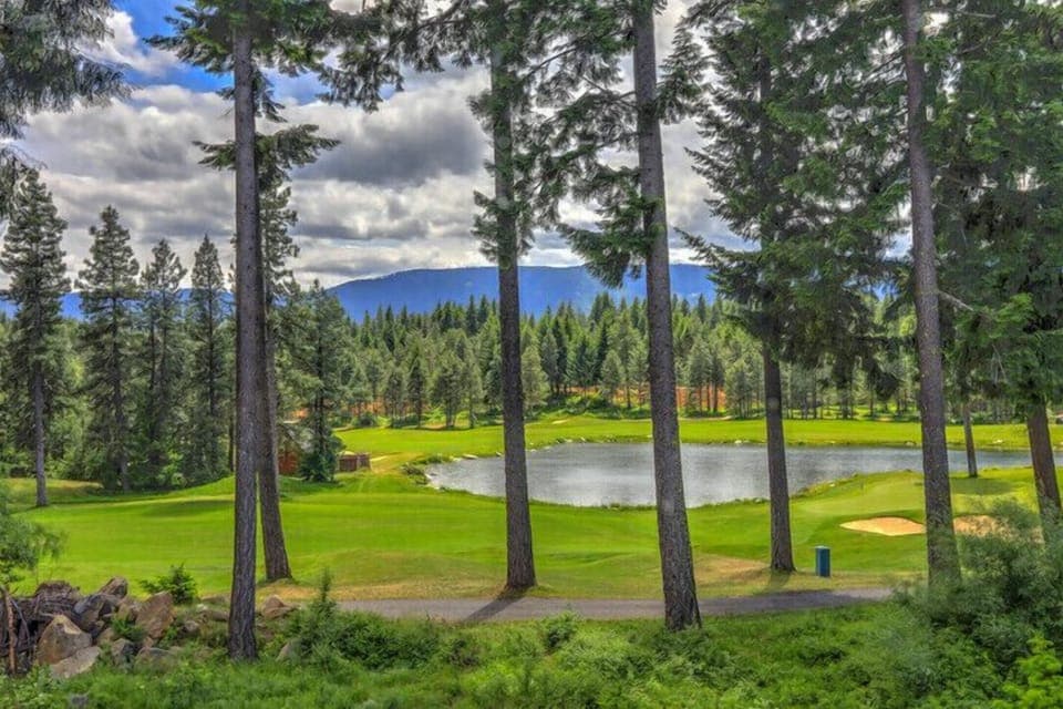 Two Championship Golf Courses at Suncadia Resort