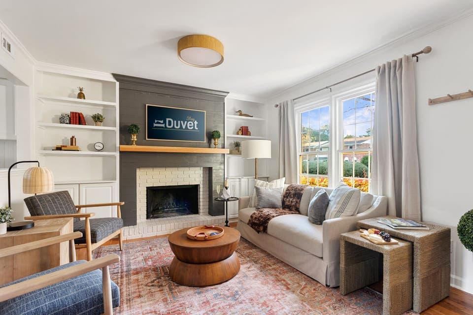 Living Room with Seating for 5 + Smart TV