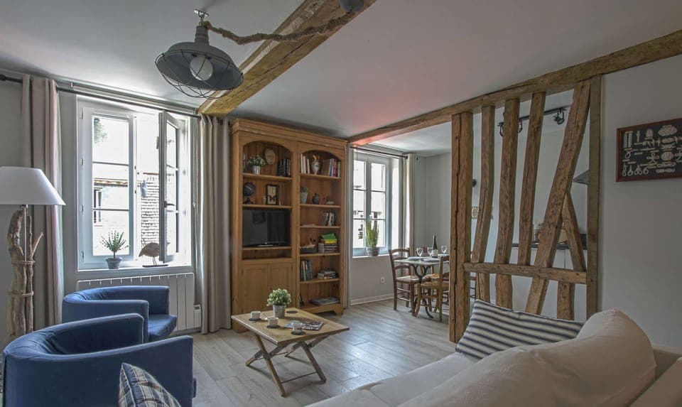 Triplex Le Phare - Sitting area, Dining area, TV