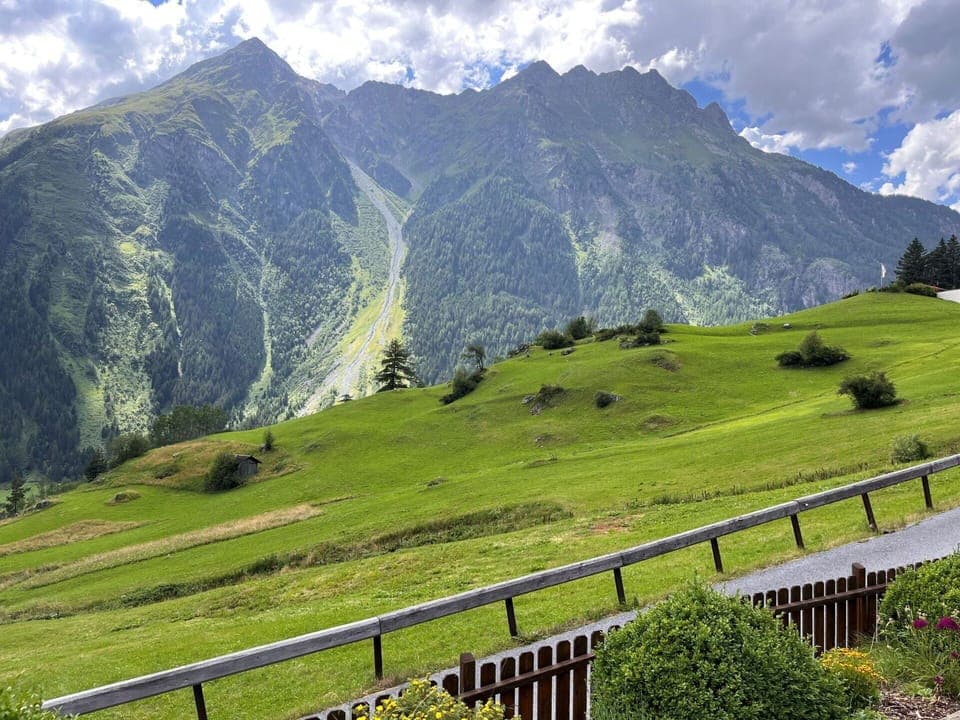 Cloud, Plant, Sky, Mountain, Ecoregion, Green, Natural Landscape, Natural Environment, Slope, Vegetation