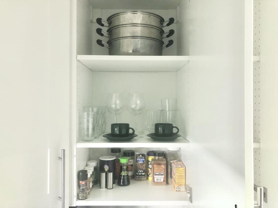 cooking supplies, glass ware