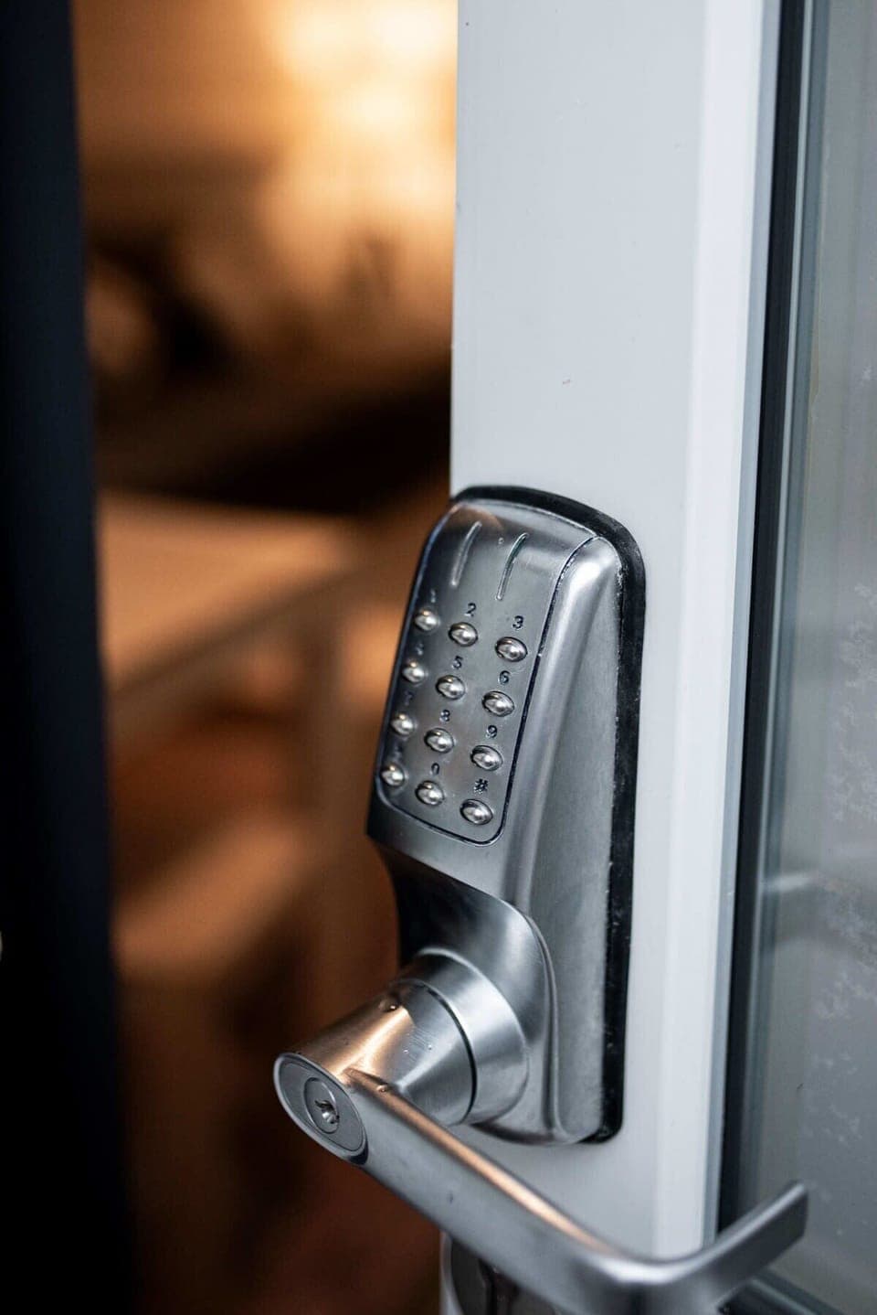 Pin pad for self-check-in