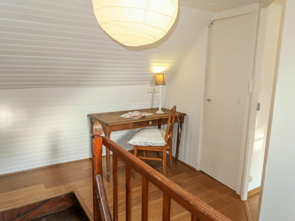 Property, Building, Table, Wood, Lighting, Floor, House, Flooring, Wood Stain, Wall