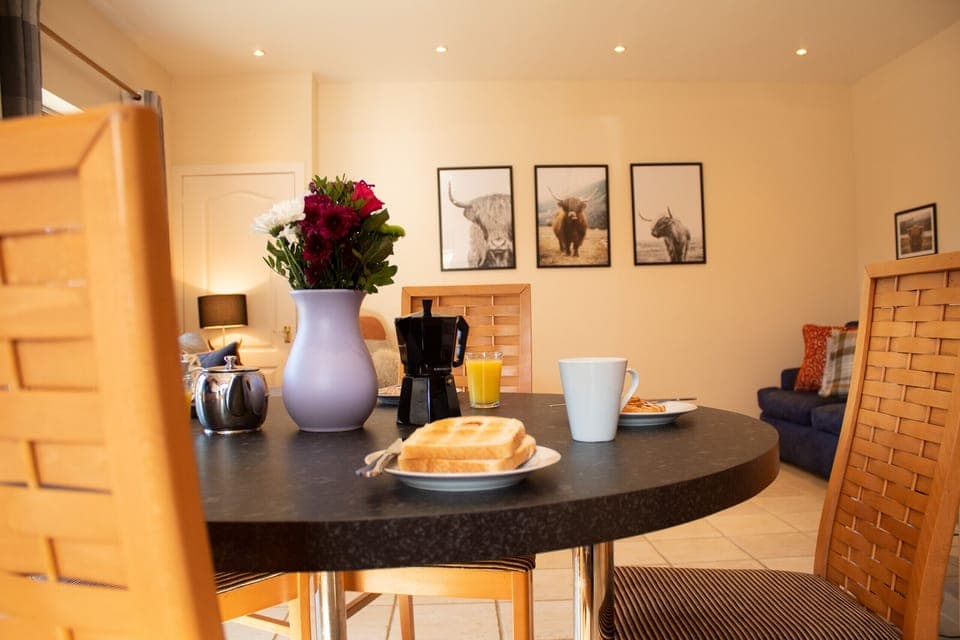 Breakfast time at Druim an Lochain