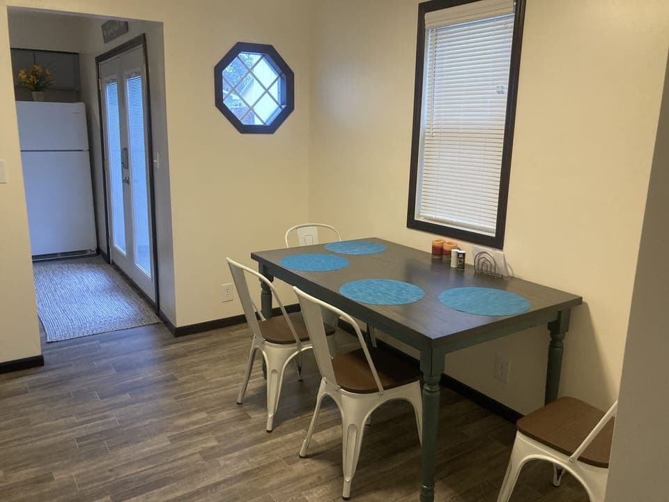 Enough eating space for four.