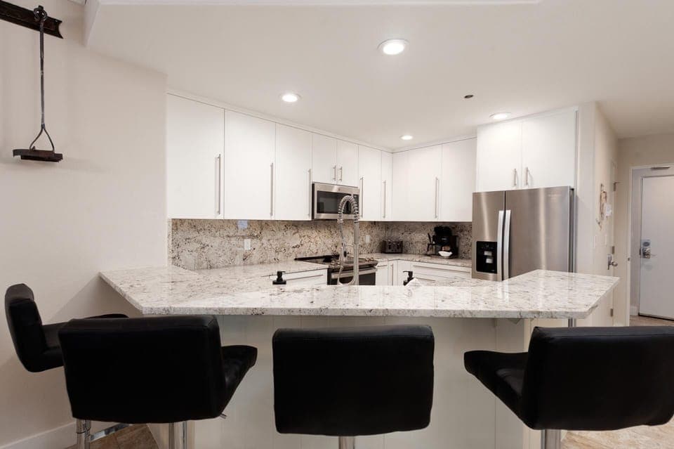 Kitchen and Bar