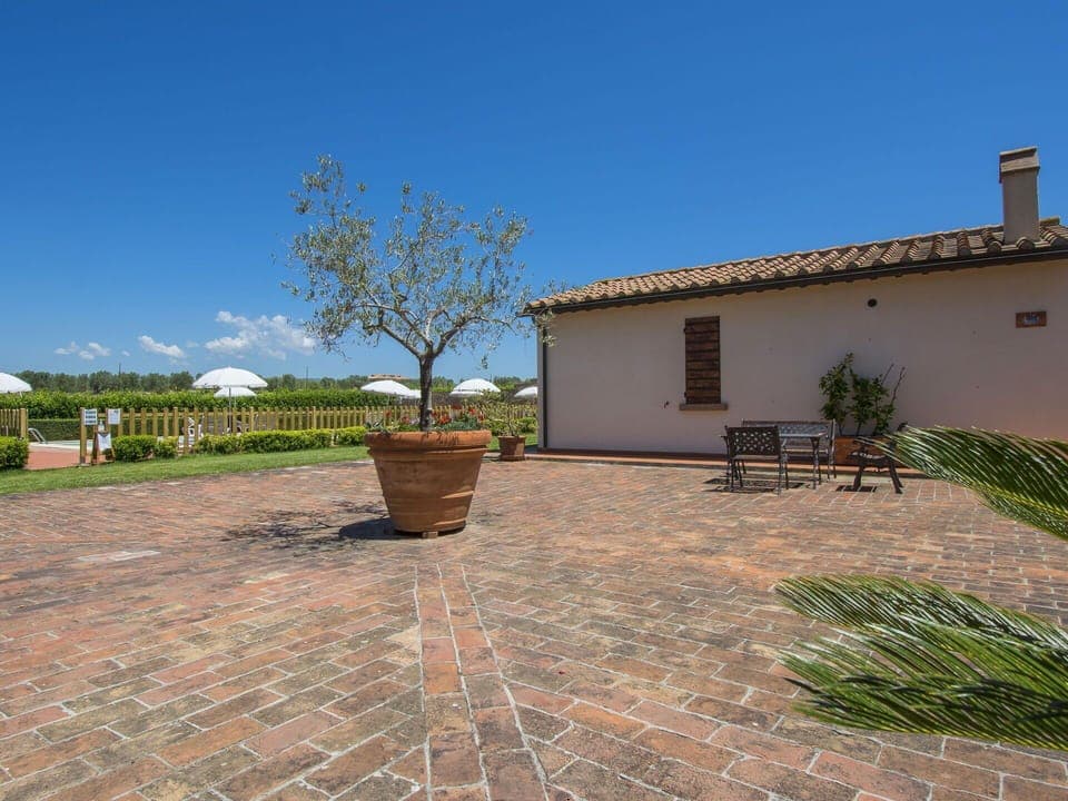 Property, Real Estate, House, Home, Building, Estate, Tree, Yard, Room, Architecture