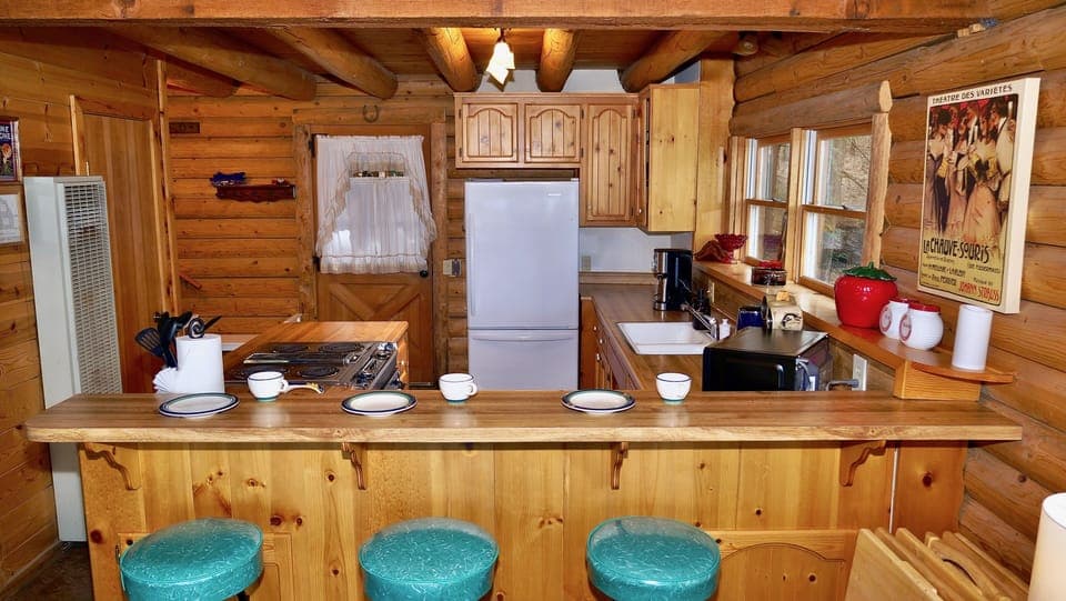 Breakfast bar for casual dining.