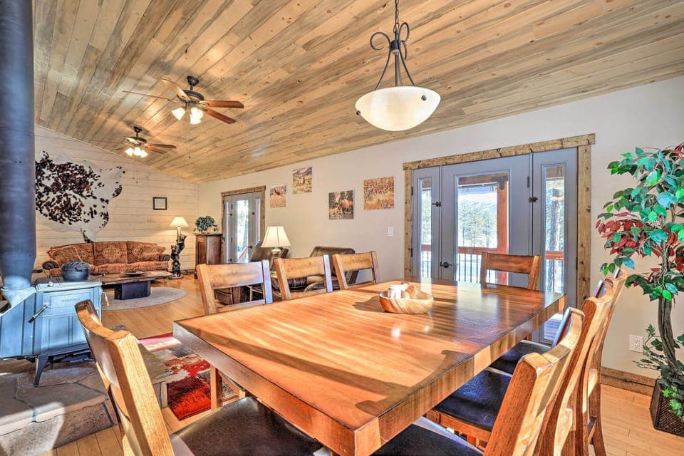 Dining Area | Dishware & Flatware