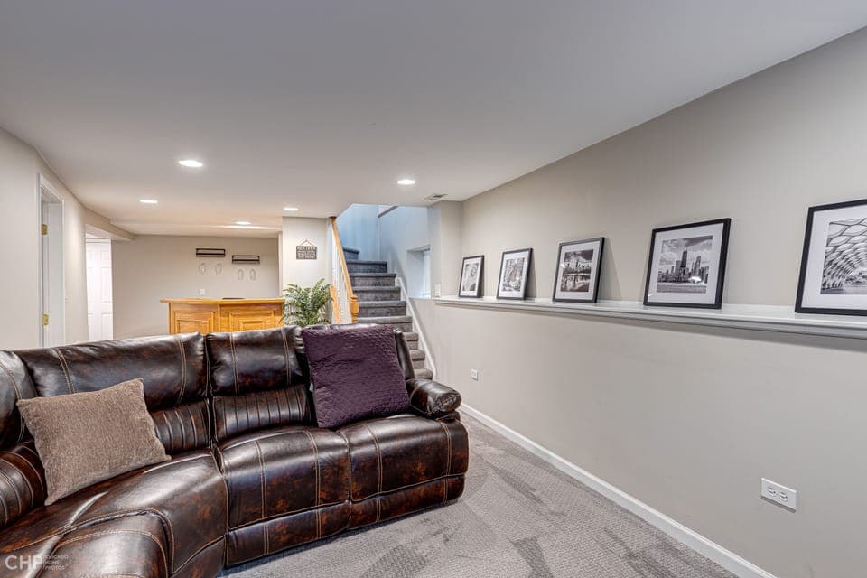 Spacious family room—perfect for groups to relax after a day downtown