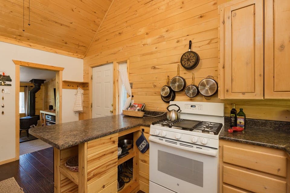Full Kitchen with Gas Range