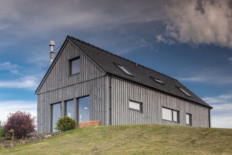 Cuillrigh - luxury, modern, detached, self-catering house on the Isle of Skye.  
