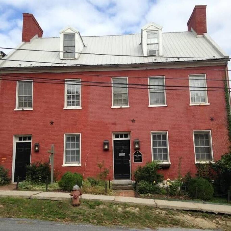 American Revelutionary Era Inn in Harpers Ferry