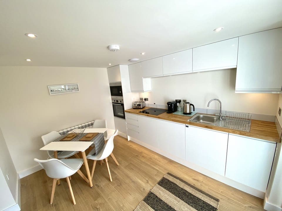 Kitchen & Dining Area