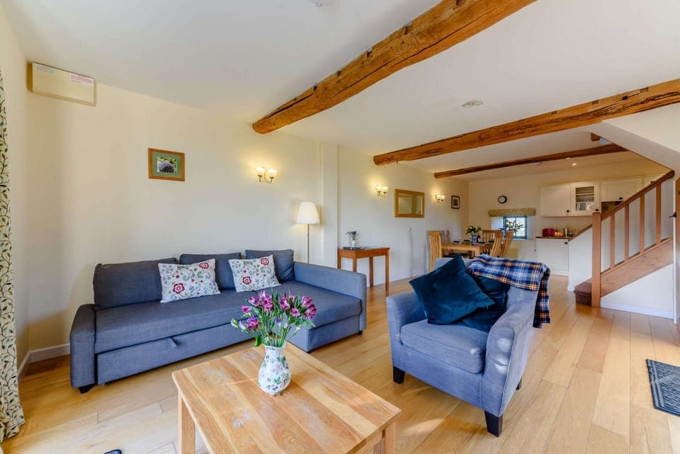 Will's Cottage Living Room - StayCotswold
