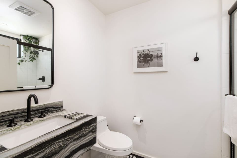 Room 205 bathroom