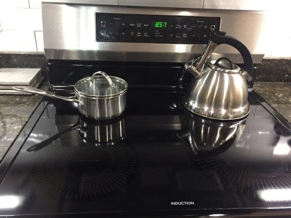 Fast induction stove.