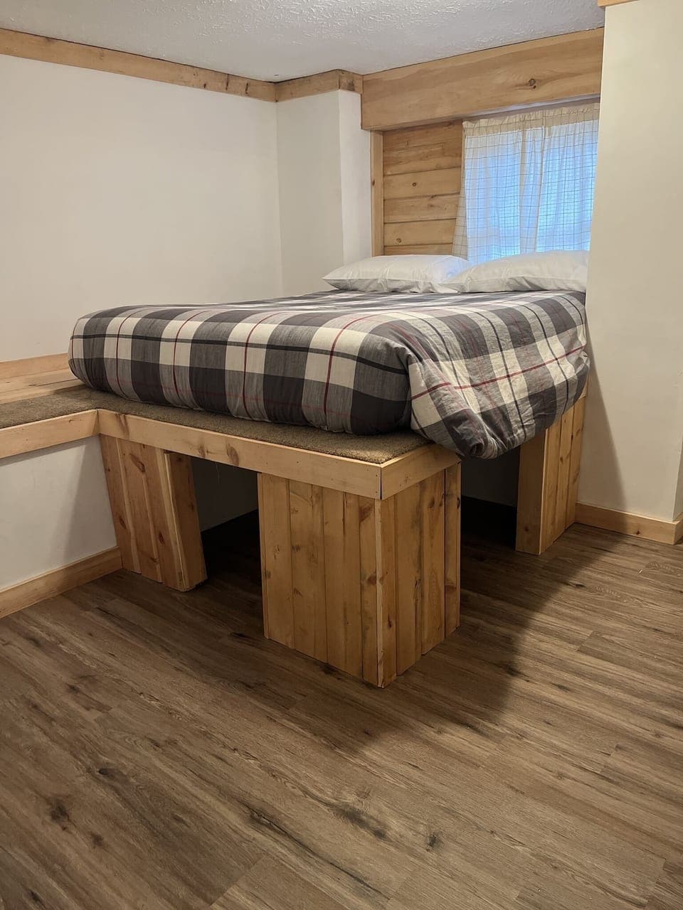 First floor bedroom, queen bed. 