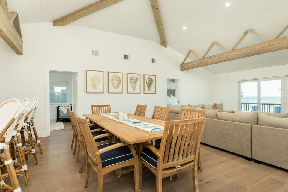 Sit up to 8 at the large dining table