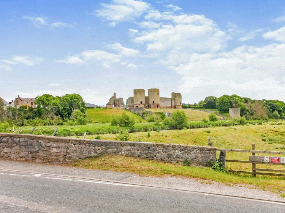 Surrounding area | Pen Y Bont, Rhuddlan