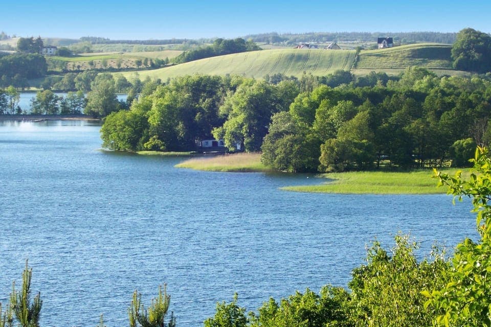 Surroundings [summer] (1-5 km)