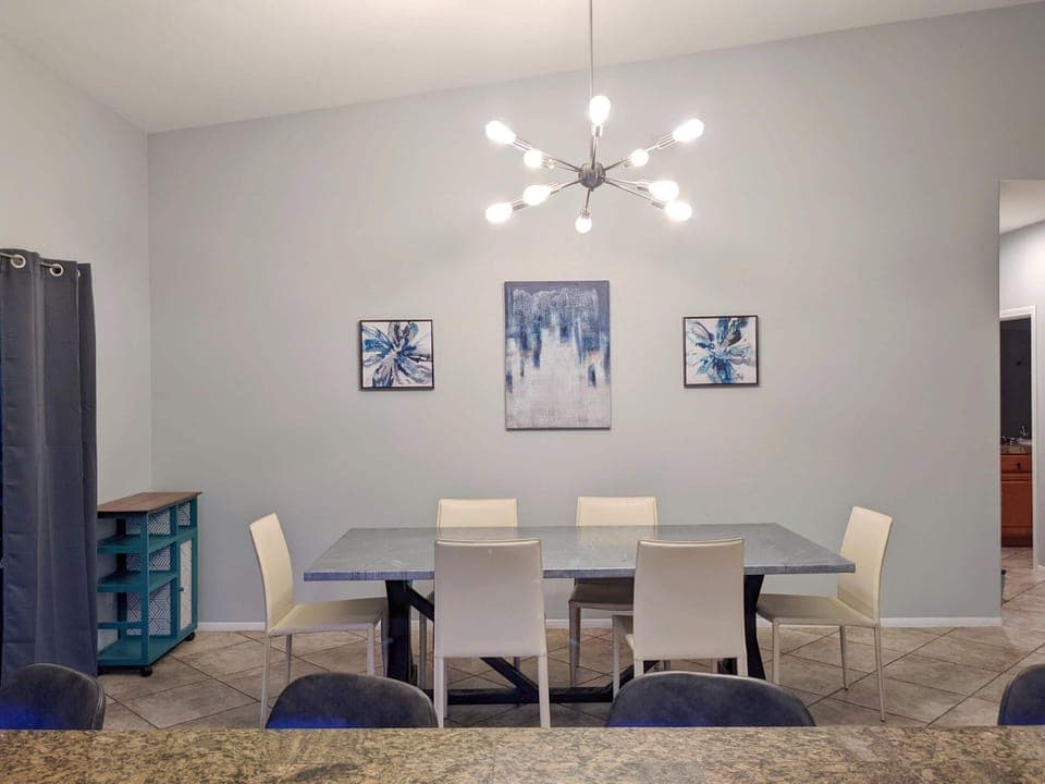 Formal dining room with extra seating for 10 onsite