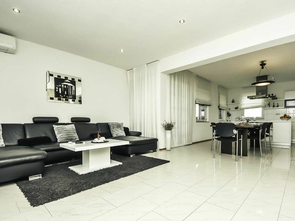 Couch, Lighting, Living Room, Table, Floor, Black-And-White, Style, Hall, Flooring, Studio Couch