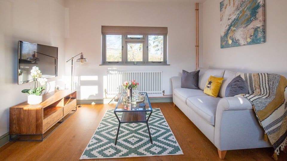 Open Plan Living Area, Paddock Cottage, Bolthole Retreats