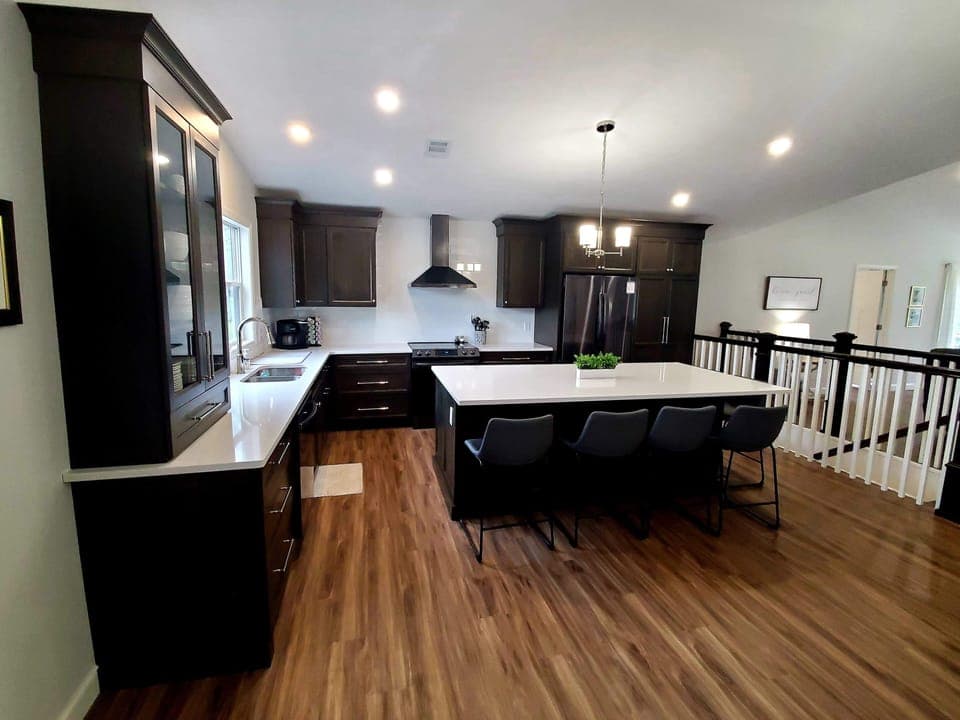 
Beautiful and spacious kitchen!