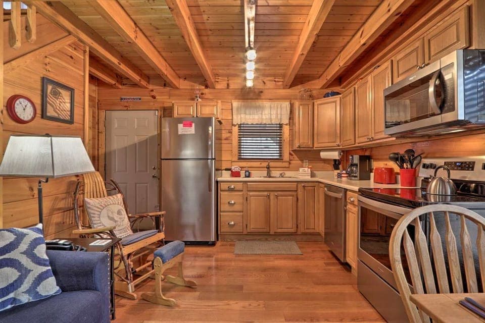 Kitchen Main Level