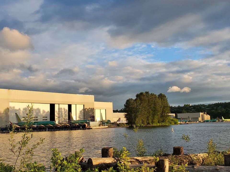 Boeing - 737 home - 2.9 miles away