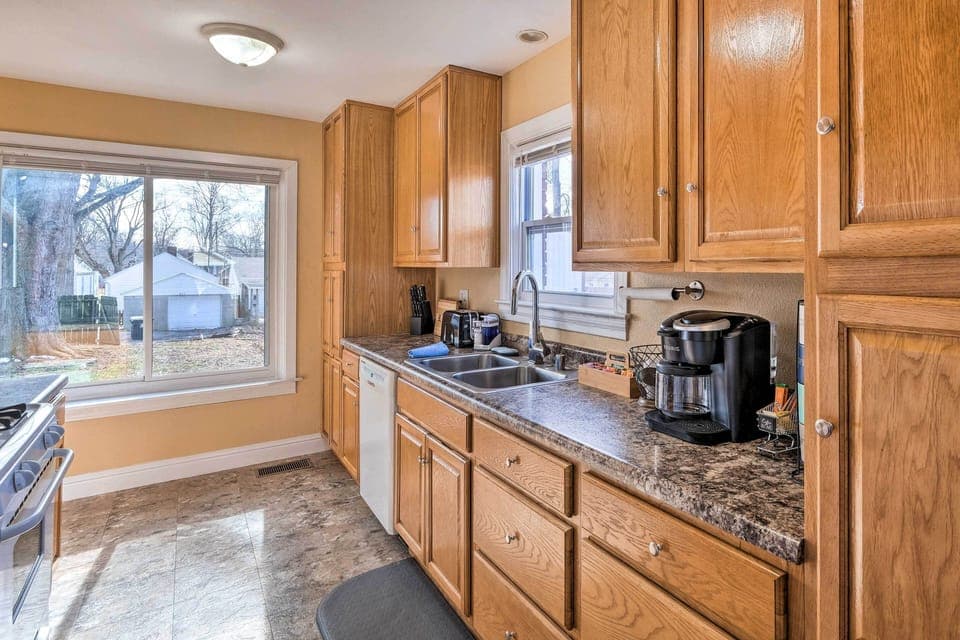 Kitchen | Fully Equipped | Coffee Maker