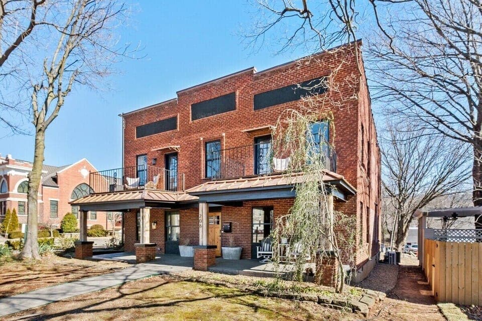 Welcome to The House on College - located in the HEART of Fayetteville!