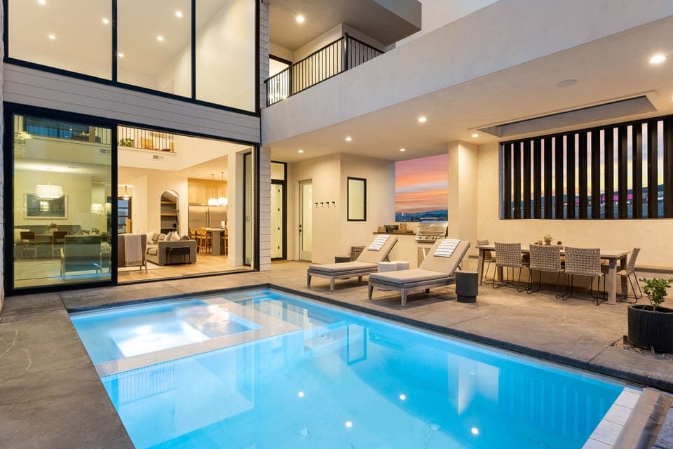 Private Pool and Hot Tub