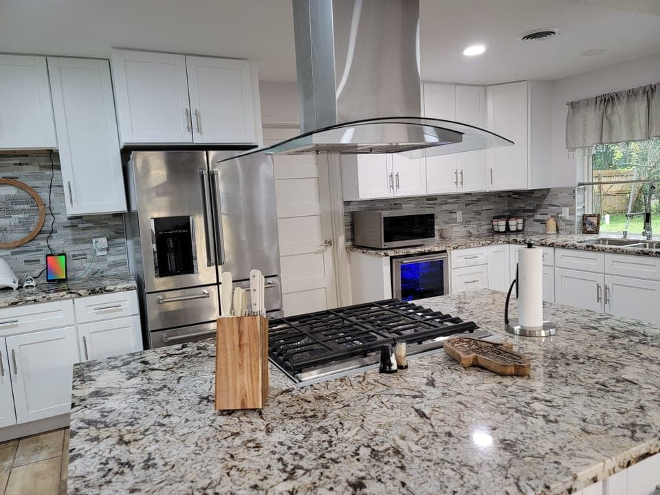 Kitchen island all new high end appliances 