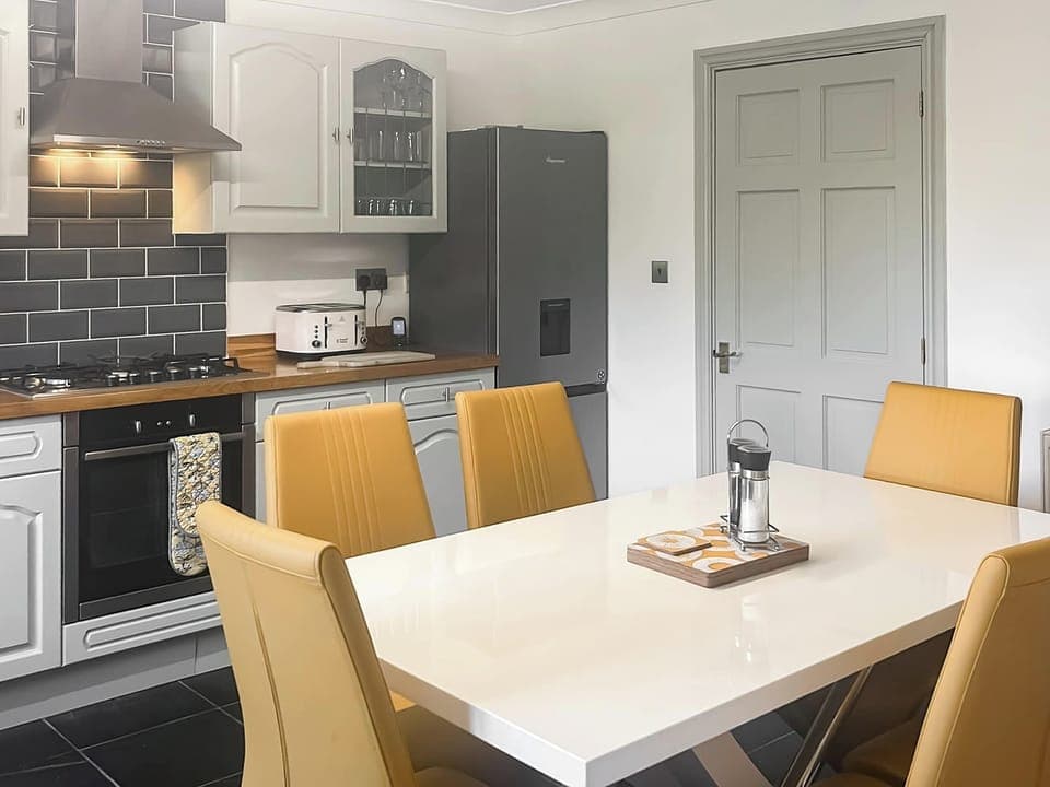 Dining Area | Ty&rsquo;n-y-Canol, Johnston, near Haverfordwest