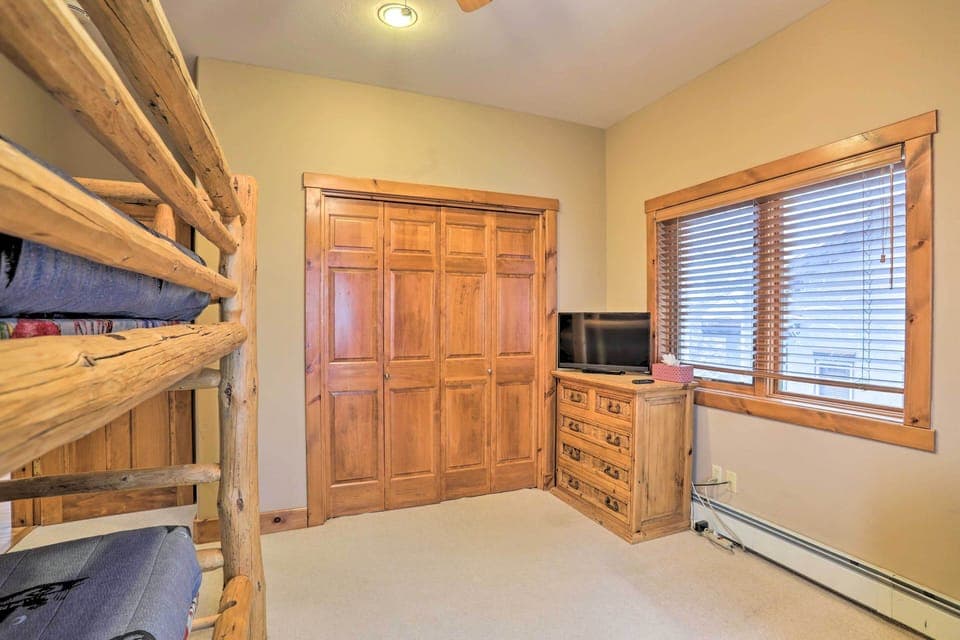 Bedroom 1 | Twin Bunk Bed | Main Floor | No Additional Stairs to Access