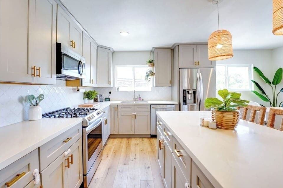 Beautiful upgraded kitchen including gas stove