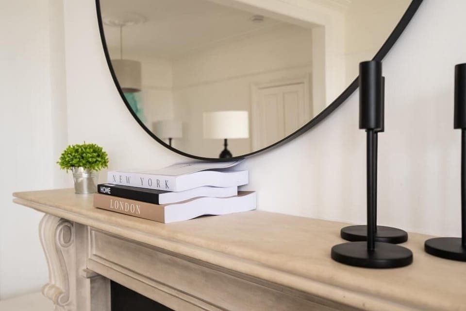 Living room at Crooklets House, Bude, Cornwall, self catering with Beach Retreats.