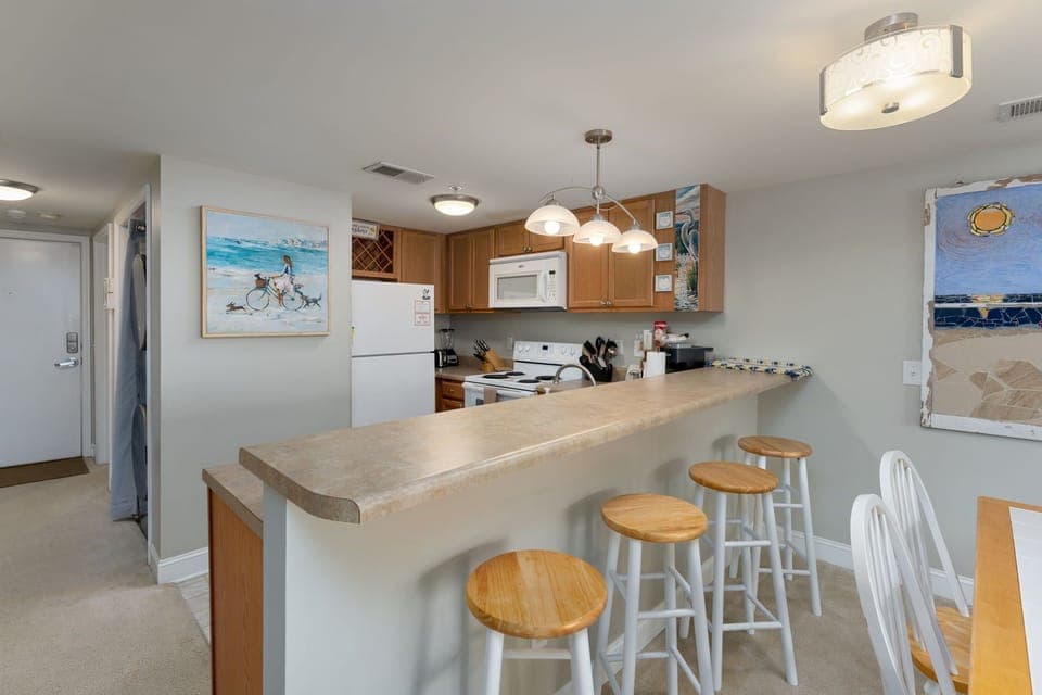 Counter Seating 