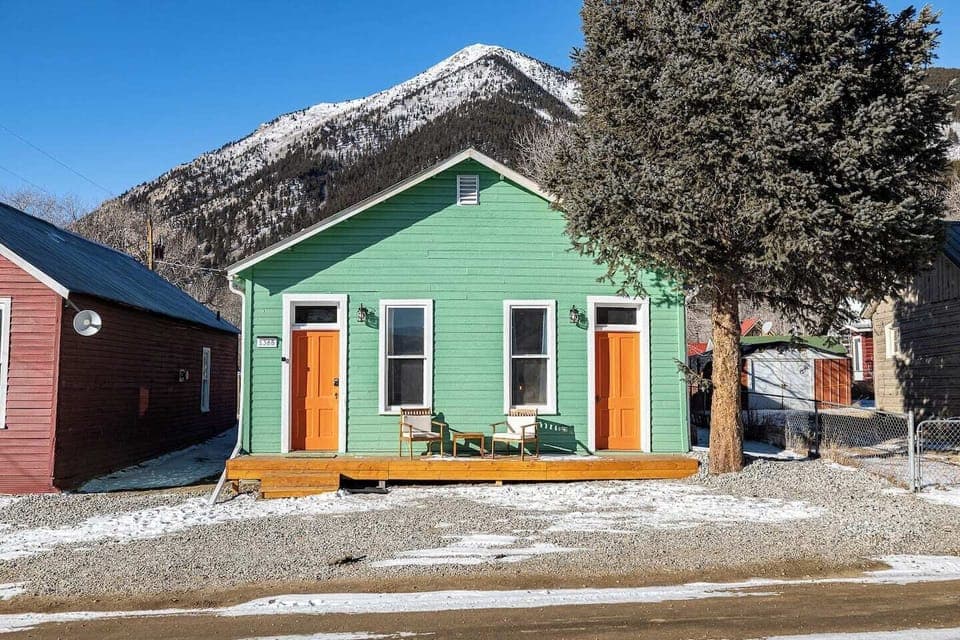 Exterior view of the Brothel with a small sitting area for you to enjoy the mountain views. 