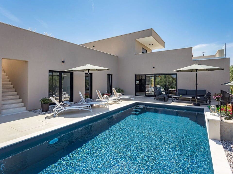 Sky, Table, Furniture, Daytime, Property, Plant, Mountain, Azure, Chair, Nature