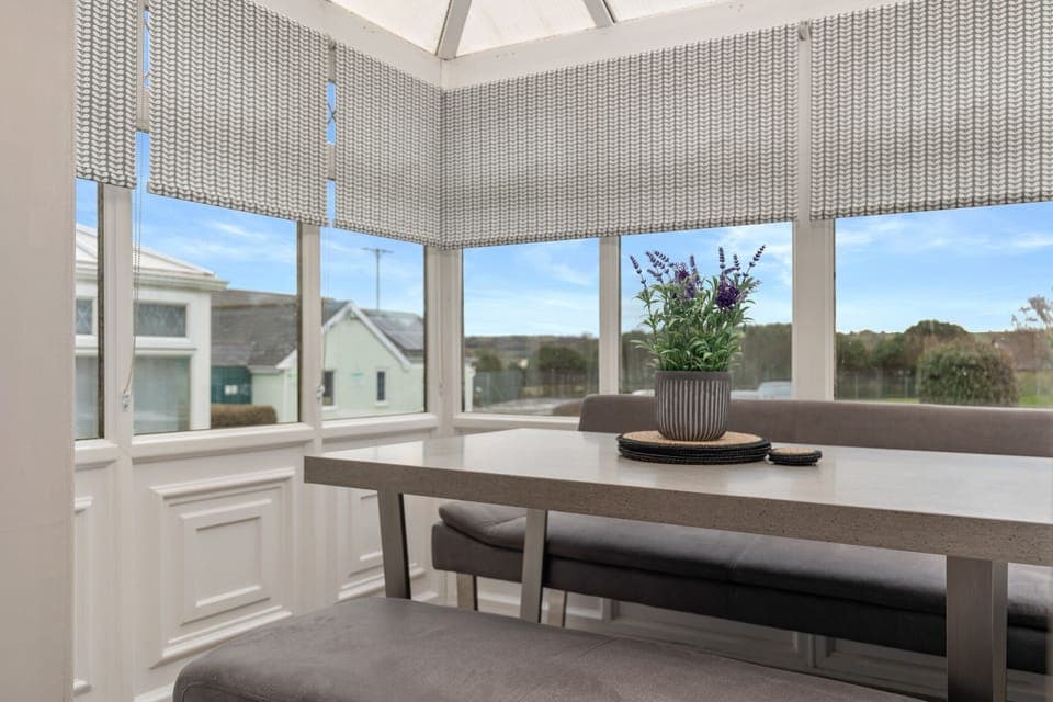 Cartwrights Cottage - Cosy Cottage, - Swimming Pool, Table Tennis, Mini Golf, Tennis Court, Play Park