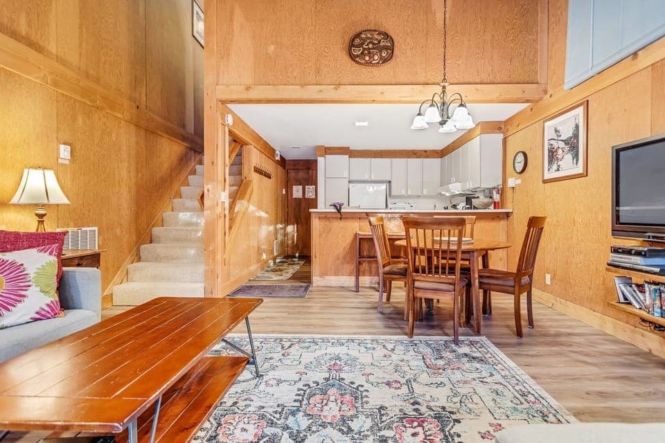 Hardwood, Flooring, Floor, Chair, Furniture