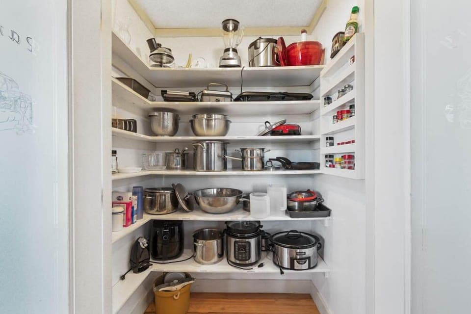 Knole House - Pantry - Fully stocked for anything you might want to cook with