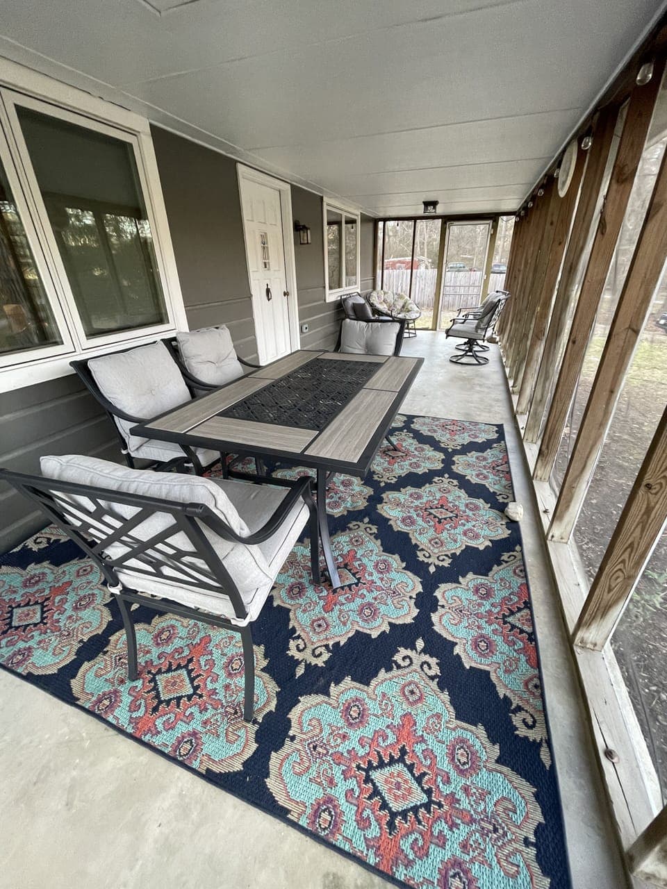 Relaxing, screened in front porch