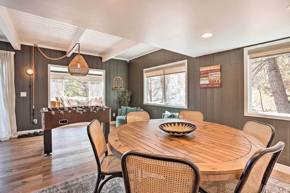 Game Room | Dining Area