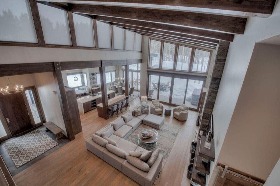 Welcome to Sleepy Fox at Peak 8